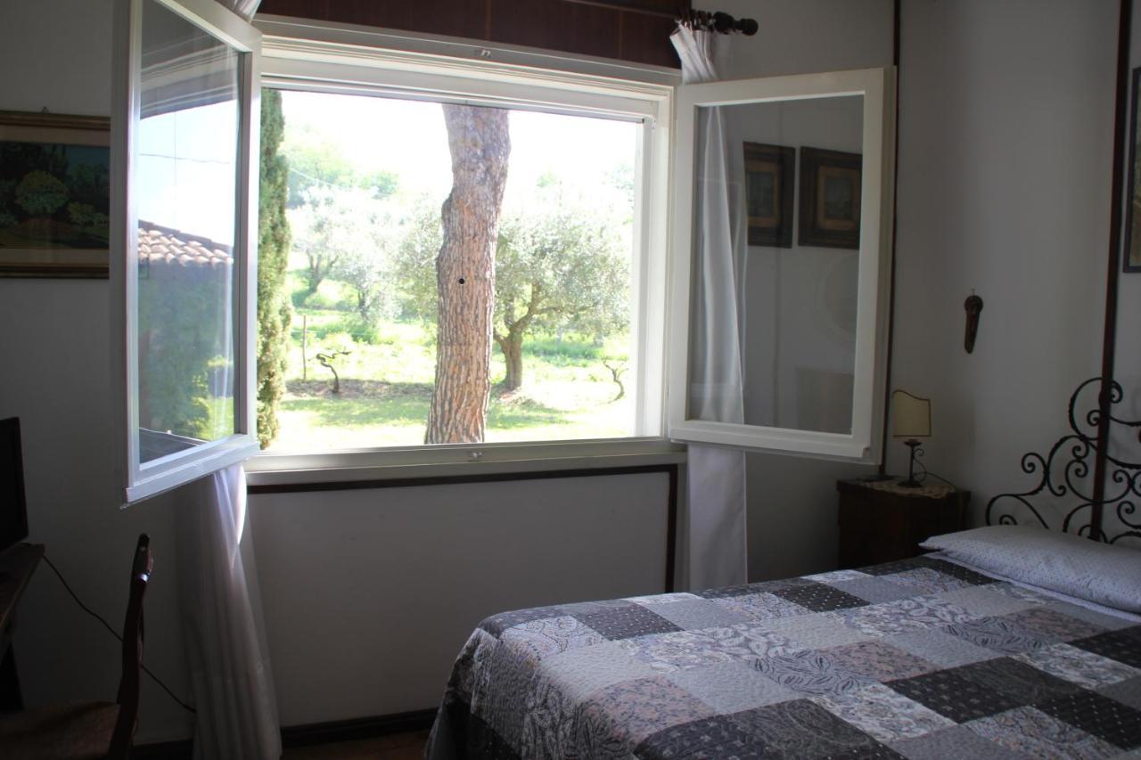La Villa Del Nonno Montefelcino Bagian luar foto