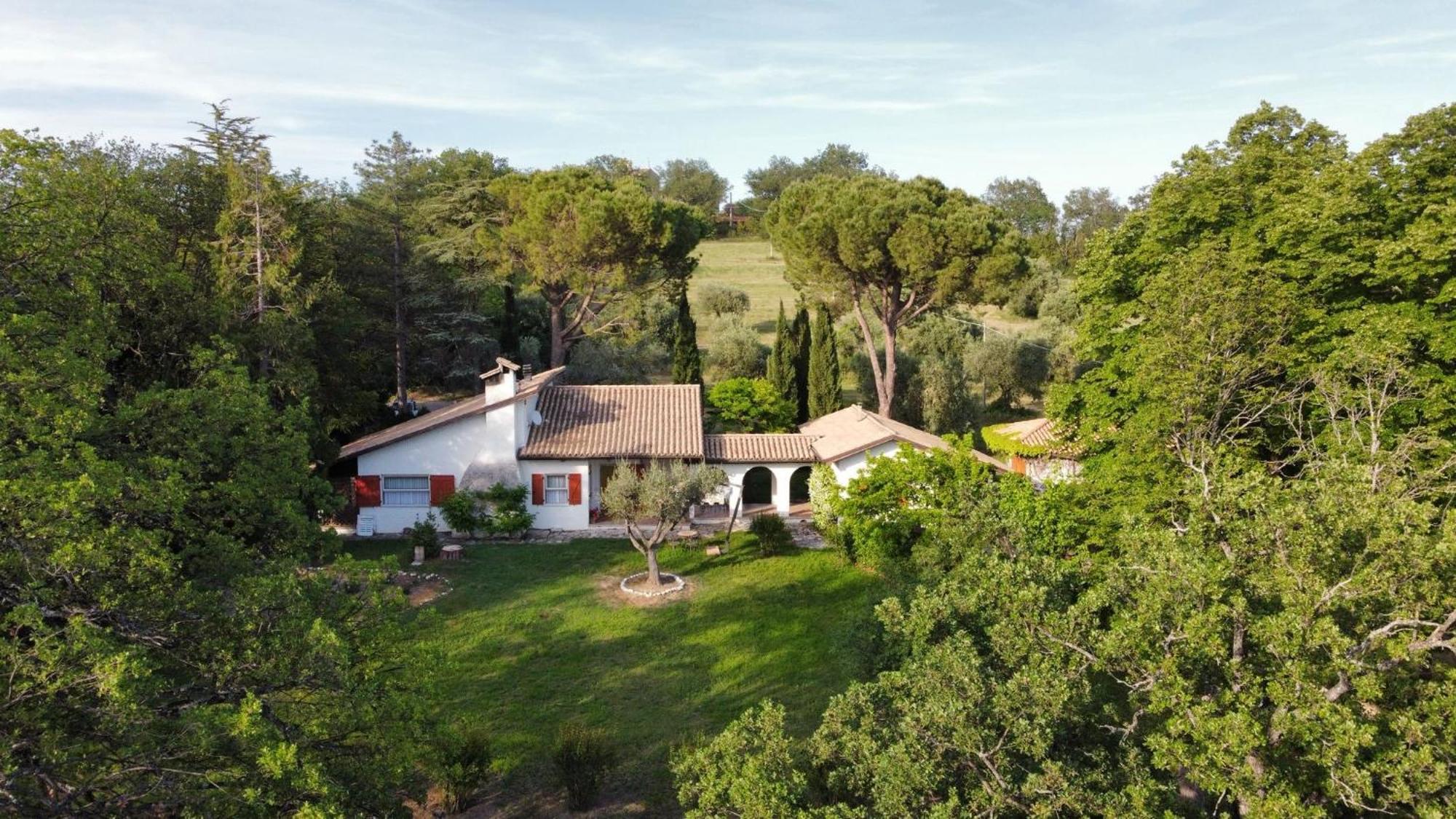 La Villa Del Nonno Montefelcino Bagian luar foto